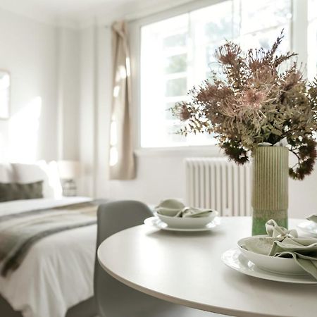 Beautifully Presented Centrally Located Studio Apartment London Ngoại thất bức ảnh