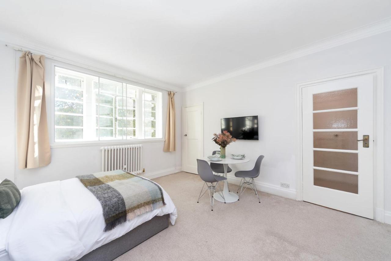 Beautifully Presented Centrally Located Studio Apartment London Ngoại thất bức ảnh