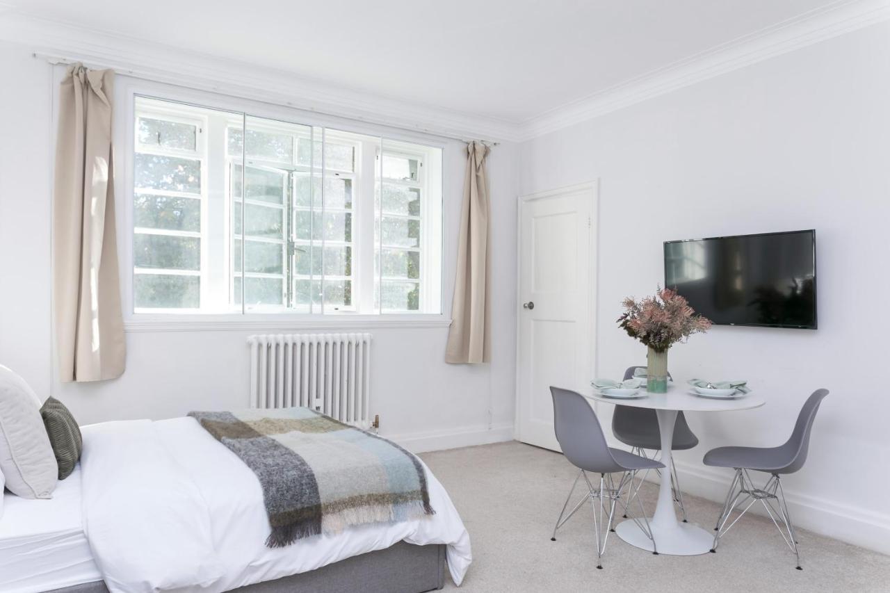 Beautifully Presented Centrally Located Studio Apartment London Ngoại thất bức ảnh